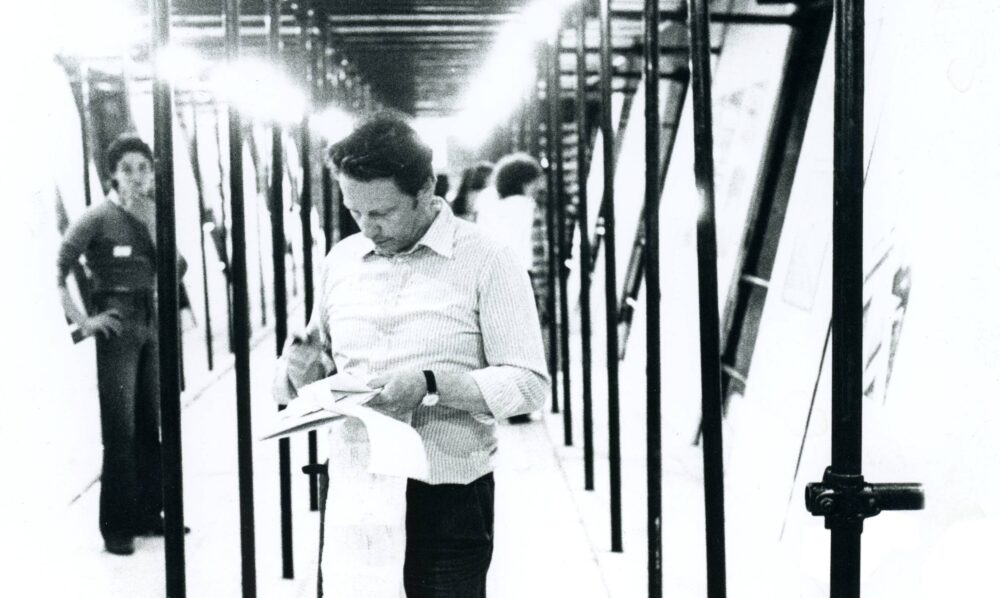 Enrico Crispolti, allestimento Biennale di Venezia 1978 © Archivio Enrico Crispolti