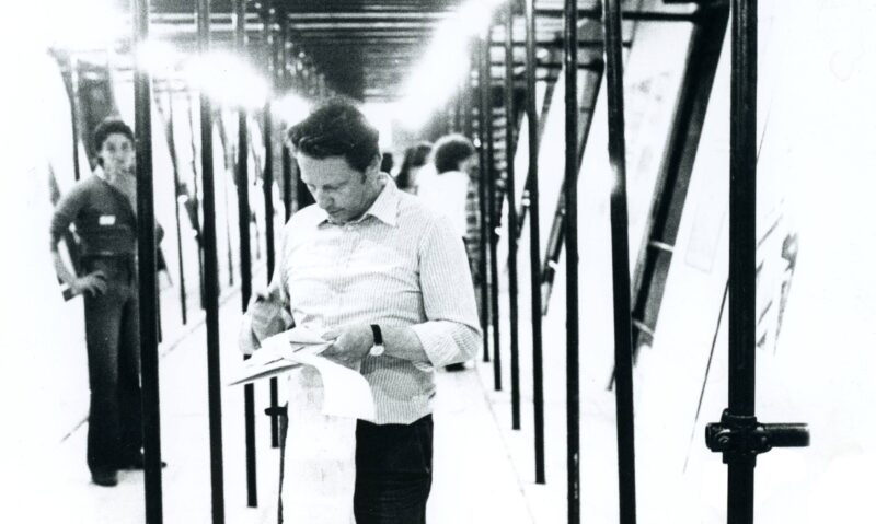 Enrico Crispolti, allestimento Biennale di Venezia 1978 © Archivio Enrico Crispolti