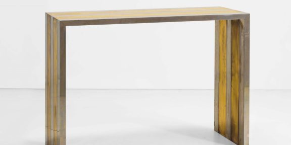 Gabriella Crespi, Consolle, venduta a € 30.100 (stima € 12.000-15.000)