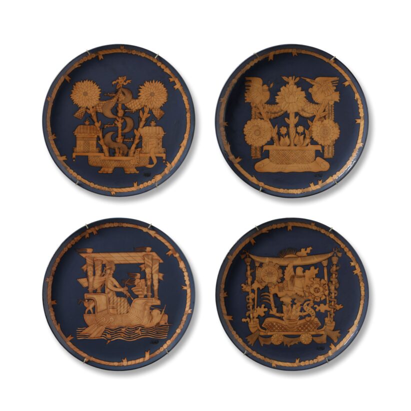 Giovanni Gariboldi per Richard Ginori San Cristoforo, Milano, Le Quattro Stagioni, 1932, Quattro piatti in Ceramica smaltata color terra di Siena su fondo blu