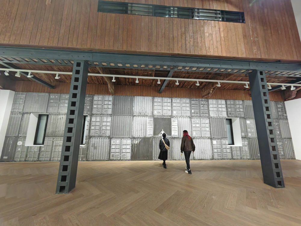 JR, La Vie en Mouvement, galleria Perrotin, Shanghai