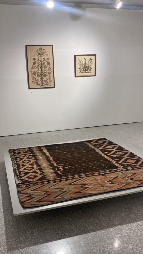 Tessere per resistere. Pratiche di resistenza nella tessitura contemporanea, Museo del Costume, Nuoro