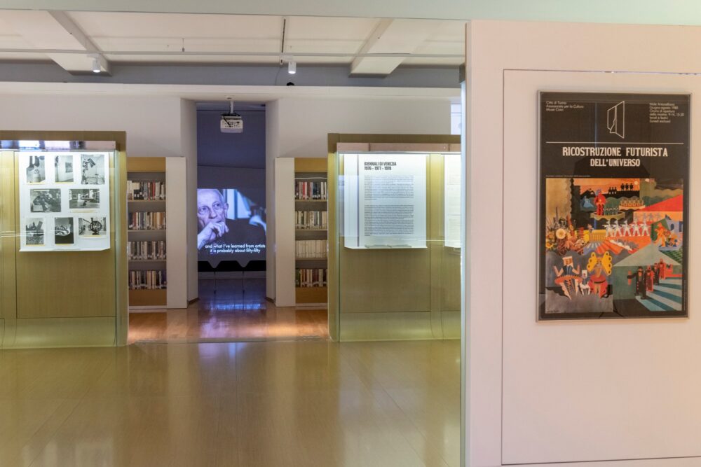 Installation view Enrico Crispolti. La critica in atto, Museo del Novecento, Studio Marco Bertoli