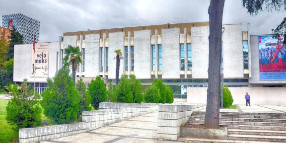 La National Gallery of Arts di Tirana, Albania