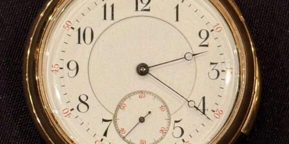 L'orologio da record nell'asta di Memorabilia del Titanic (foto Henry Aldridge Auctioneers)