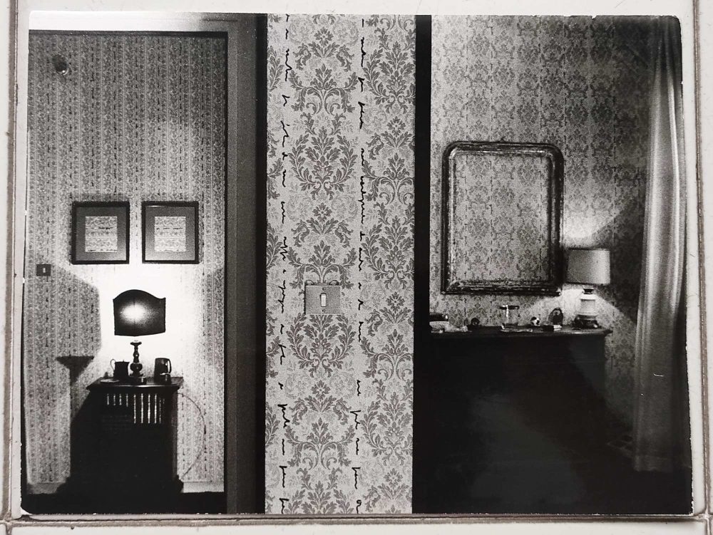 Tomaso Binga, Carta da parato, 1976, Casa Malangone, Roma