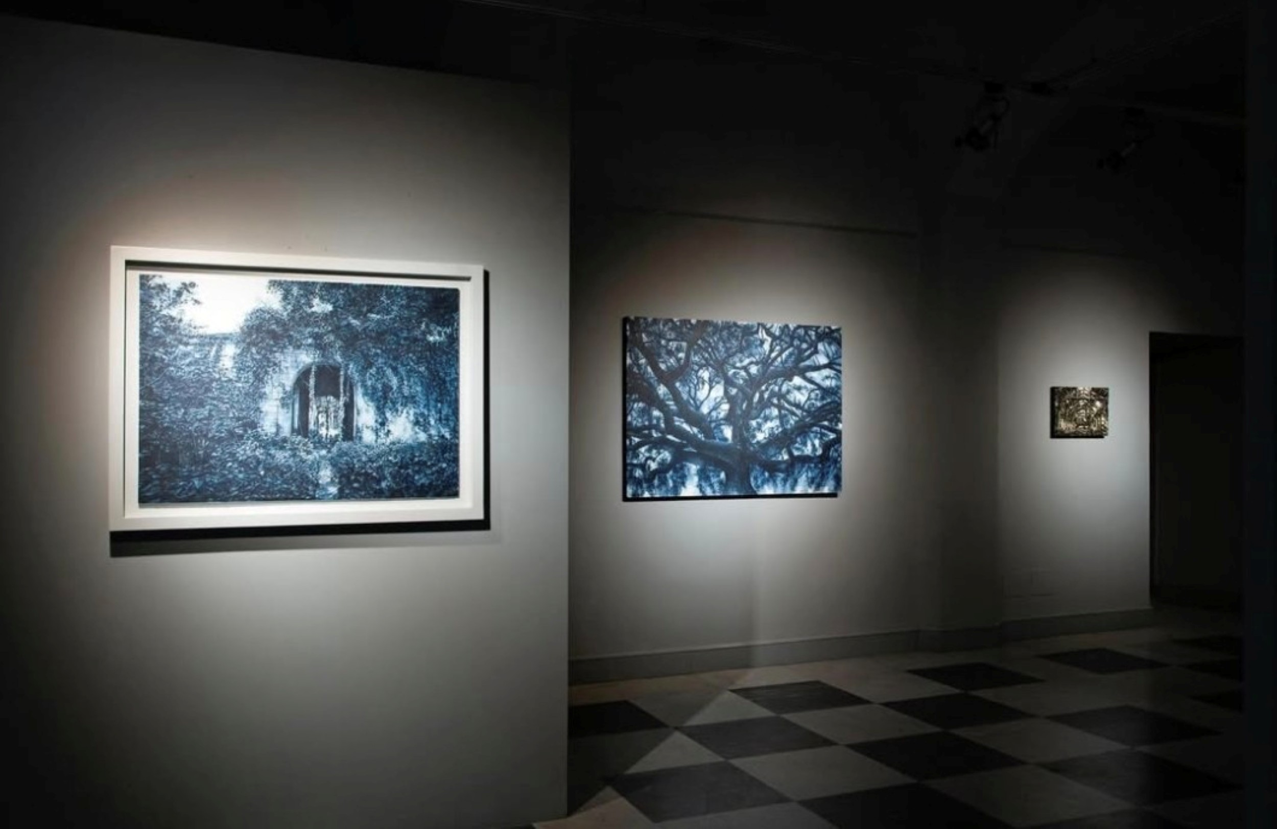 Varchi verso il silenzio. Andrea Chiesi in mostra a Diano Marina