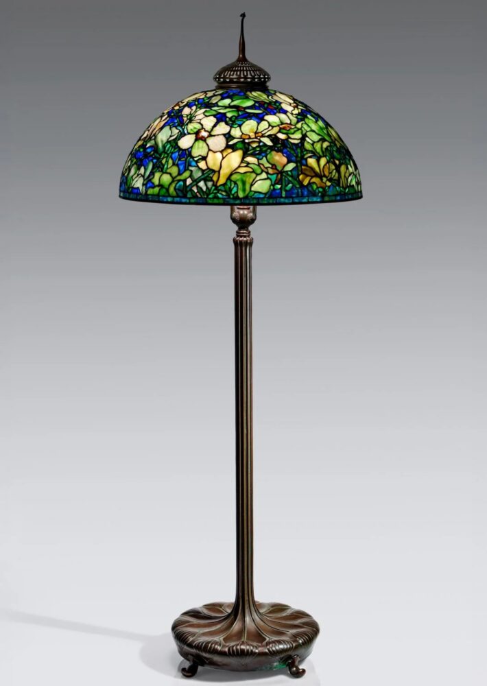 La Magnolia floor lamp di Tiffany Studios da record