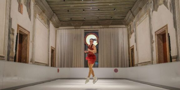 Olaf Nicolai, Eisfeld II, Palazzo Diedo, Berggruen Arts & Culture, foto di Stefano Mazzola-Getty Images, per gentile concessione di Palazzo Diedo, Berggruen Arts & Culture e dell'artista