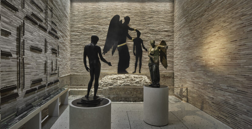 Victoria Mater. L’idolo e l’icona, installazione di Francesco Vezzoli. Fotografia di Alessandra Chemollo. Courtesy Fondazione Brescia Musei