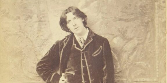 Oscar Wilde fotografato da Napoleon Sarony, 1882 (courtesy Bonhams)