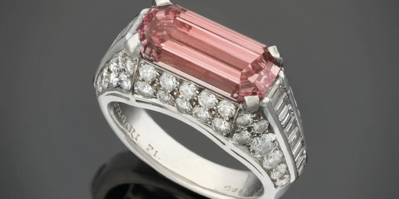 “Anello trombino di Bulgari in diamante fancy intense pink”, cts. 3,18 (lotto 277 – asta 7.10.25), euro 2.260.750 - Aste Bolaffi