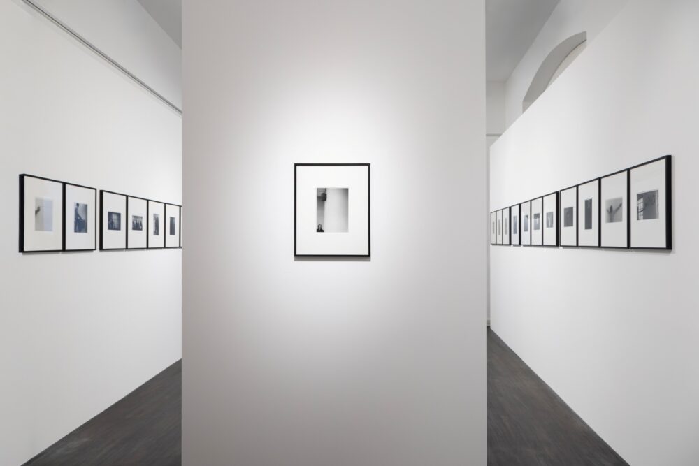 Paolo Mussat Sartor, Obiettivo Arte Povera, Galleria Gracis, Installation view ph. Fabio Mantegna