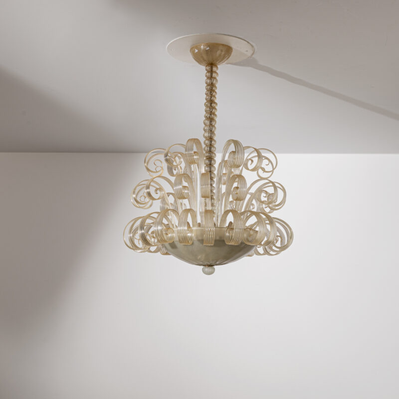 Lotto 53Ercole Barovier (attr.)
Lampada a sospensione. Metallo, vetro trasparente e satinato lavorati a caldo. Produzione Barovier & Toso anni '40.
cm 95x70x70 ca
Aggiudicazione: 16.400 euro
Wannenes