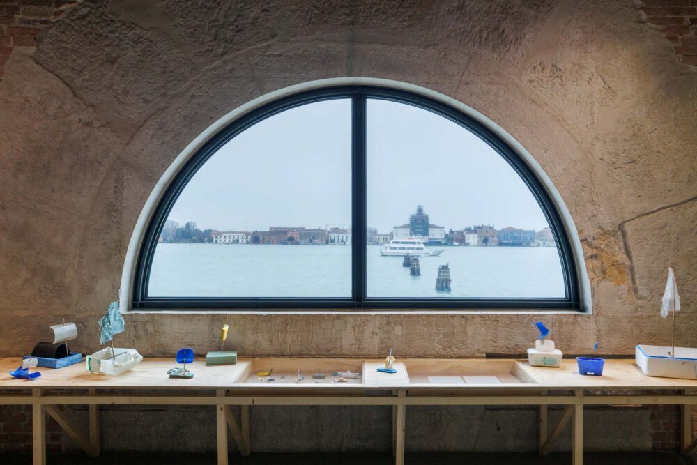Paulo Nazareth, Installation view. “TEMPO Coleção de barcos de Iemanjá”, 2023. Courtesy of the artist and Mendes Wood DM. © Palazzo Grassi, Pinault Collection. Photo Jacopo Salvi