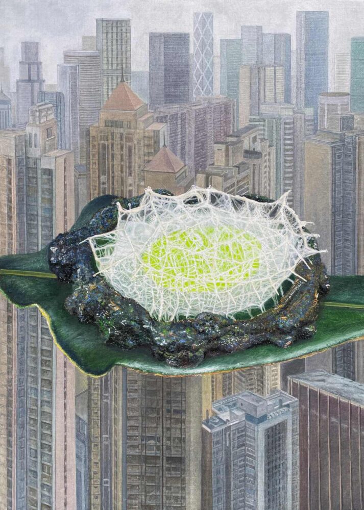 Taisia Korotkova, Abandoned city, 2025, Olio sutela, 70 x 50 cm, foto Alexander Pogorzhelsky