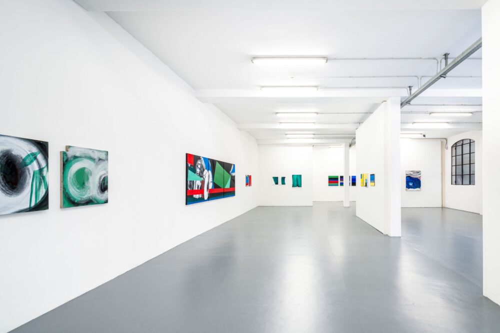 Liu Ke, Ecce Homo, Galleria Giovanni Bonelli, Milano, foto Luca Casonato