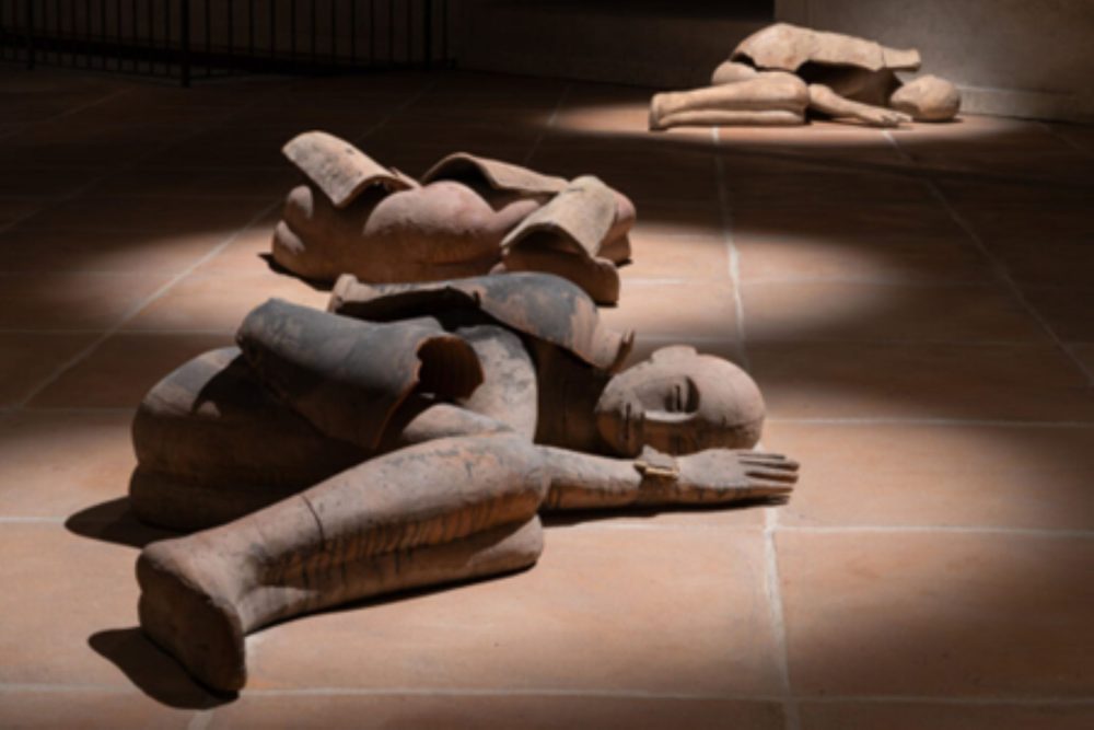 Mimmo Paladino, Dormienti (foto Lorenzo Palmieri)