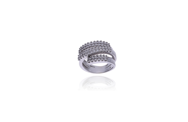 Anello con diamanti Damiani, base d'asta 1.300 euro. Affide