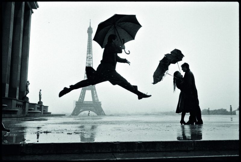 Elliott Erwitt, FRANCE, Paris, 1989; 50x60cm © Elliott Erwitt