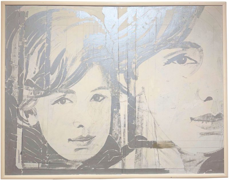 Giosetta Fioroni, Senza titolo (Ritratto di una madre e una figlia), fine anni Sessanta - inizio anni Settanta, smalto argentato e grafite su tela, cm 90 x 115. Courtesy ACP - Palazzo Franchetti