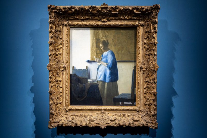 Johannes Vermeer, Donna che legge una lettera, circa 1663 Ph. Alberto Novelli & Alessio Panunzi