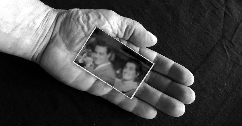 Sempre piu fuori, Piccoli Funerali, Maurizio Rippa