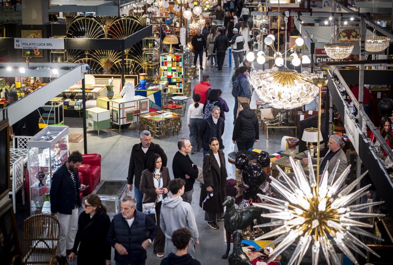 Mercanteinfiera a Parma