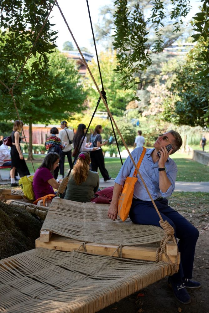 Biennale Svizzera del territorio , Sit for call to action