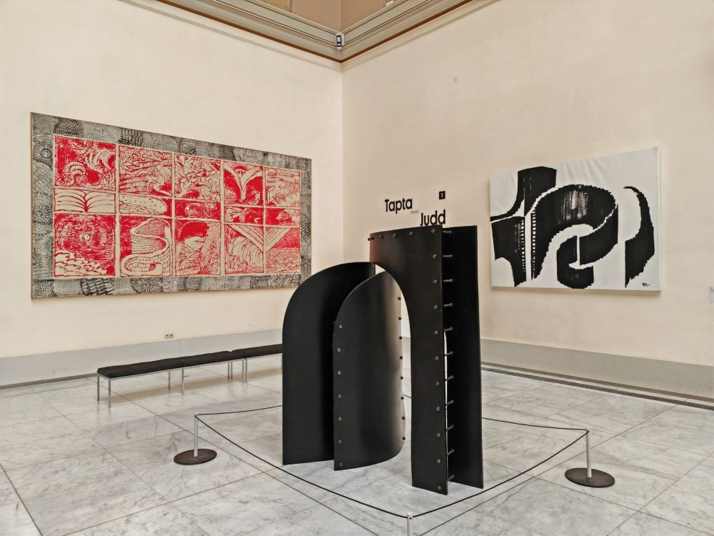 Tapta meets Judd, Musées royaux des Beaux-Arts de Belgique, Bruxelles
